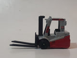 2009 Matchbox Power Lift 2000 Fork Lift Red and Grey Die Cast Toy Car Warehouse Machinery Construction Vehicle Equipment