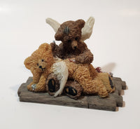 1994 United Design Teddy Angels Everybody Needs A Helping Hand Murray Mending Bruin 2 3/4" Tall Resin Figurine
