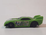 2004 M.M.T.L. Fast Lane Sports Car #17 Green Plastic Body Die Cast Toy Car Vehicle