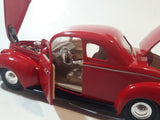 Motor Max No. 68014 1940 Ford Deluxe Coupe Red 1:24 Scale Die Cast Toy Car Vehicle with Opening Doors, Hood, and Trunk