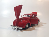 Motor Max No. 68014 1940 Ford Deluxe Coupe Red 1:24 Scale Die Cast Toy Car Vehicle with Opening Doors, Hood, and Trunk