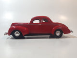 Motor Max No. 68014 1940 Ford Deluxe Coupe Red 1:24 Scale Die Cast Toy Car Vehicle with Opening Doors, Hood, and Trunk