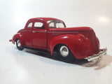 Motor Max No. 68014 1940 Ford Deluxe Coupe Red 1:24 Scale Die Cast Toy Car Vehicle with Opening Doors, Hood, and Trunk