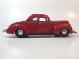 Motor Max No. 68014 1940 Ford Deluxe Coupe Red 1:24 Scale Die Cast Toy Car Vehicle with Opening Doors, Hood, and Trunk