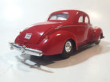 Motor Max No. 68014 1940 Ford Deluxe Coupe Red 1:24 Scale Die Cast Toy Car Vehicle with Opening Doors, Hood, and Trunk