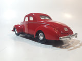 Motor Max No. 68014 1940 Ford Deluxe Coupe Red 1:24 Scale Die Cast Toy Car Vehicle with Opening Doors, Hood, and Trunk