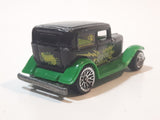 2000 Hot Wheels Circus On Wheels 1932 Ford Black and Green Die Cast Toy Car Vehicle