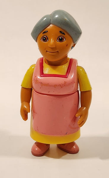 2003 Mattel Viacom Dora The Explorer Grandma Abuela 4 3/4" Tall Toy Action Figure C6912