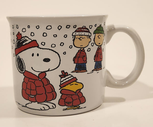2024 Zrike Brands Peanuts Snoopy Woodstock Charlie Brown and Linus van Pelt Christmas Large Oversized Ceramic Coffee Mug Cup