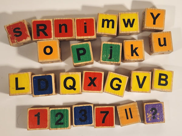 Wood Letter Number Pictures Blocks Toys Lot of 25