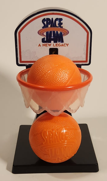 2020 McDonald's Space Jam New Legacy Basketball Hoop and 2 Balls 5 1/4" Tall Plastic Toy