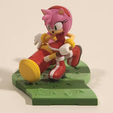 Just Toys Sonic The Hedgehog Series 3 Craftable Buildable Amy with Hammer on Grass Toy Action Figure