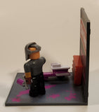 Jazwares Roblox Welcome To Bloxburg Mechanic Mayhem Mike's Motors 2 3/4" Toy Figures with Accessories Complete