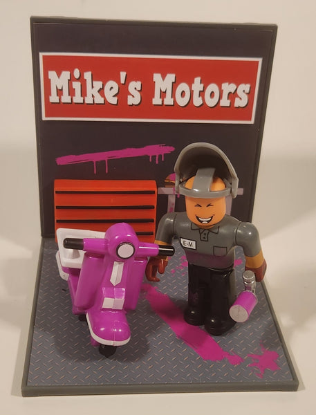 Jazwares Roblox Welcome To Bloxburg Mechanic Mayhem Mike's Motors 2 3/4" Toy Figures with Accessories Complete