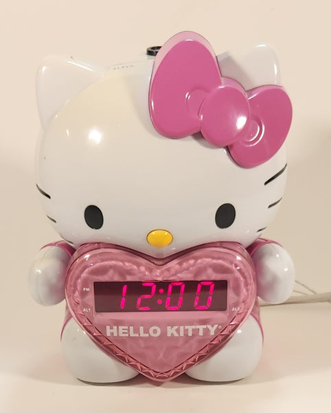 2013 Sanrio Hello Kitty AM FM Radio Projector Alarm Clock Model KT2064P