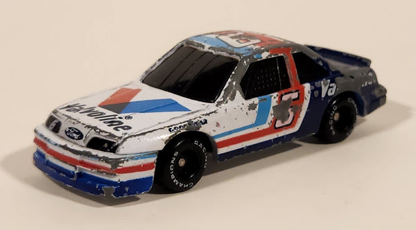 1991 Racing Champions NASCAR #6 Mark Martin Valvoline Blue Red and White Die Cast Toy Car Vehicle