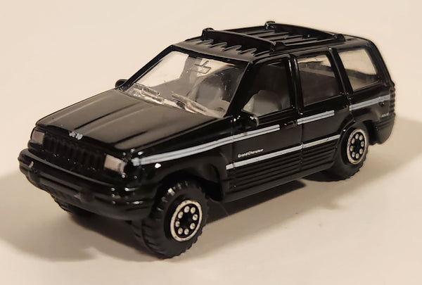 Welly No. 2043 Jeep Grand Cherokee Black 1/64 Scale Die Cast Toy Car Vehicle