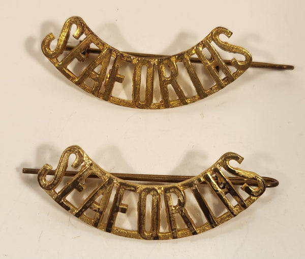 Vintage WWII Canadian Seaforths Highlanders Brass Shoulder Badge Title Set of 2