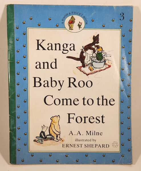 1990 A Pooh & Piglet Book Kanga and Baby Roo Come to the Forest Book #3 By A. A. Milne