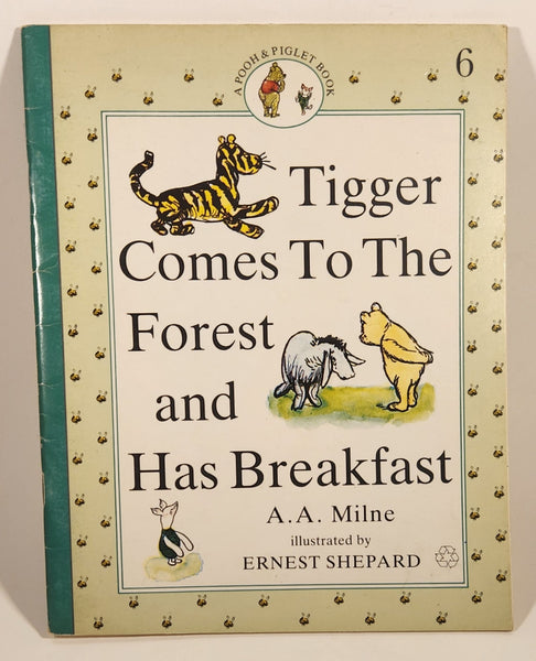 1990 A Pooh & Piglet Book Tigger Comes To The Forest and Has Breakfast Book #6 By A. A. Milne