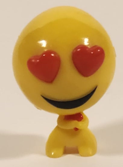 2016 Fun 2 Play Emoji with Heart Eyes 1 1/4" Emoji PVC Toy Figure