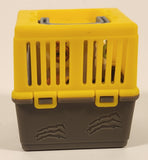 2018 Jazwares Feisty Pets Mini Misfits Marky Mischief Lion 1 7/8" Toy Figure with Moving Mouth and Eyes Including Yellow Carrier Crate