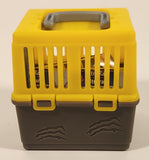 2018 Jazwares Feisty Pets Mini Misfits Glenda Glitterpoop Unicorn 1 7/8" Toy Figure with Moving Mouth and Eyes Including Yellow Carrier Crate