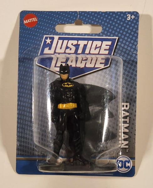 2019 Mattel DC Comics Justice League Batman 2 3/4" Tall Toy Figure New in Package