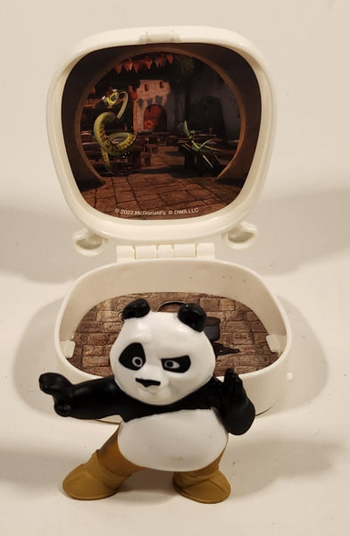 2022 McDonald's DWA DreamWorks All Stars Kung Fu Panda Po PVC Toy Figure and Plastic Storage Case Clip On