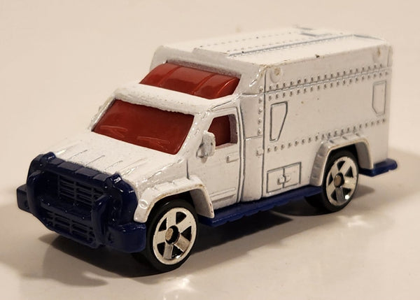 2002 McDonald's Matchbox Ambulance White Die Cast Toy Emergency Rescue Vehicle