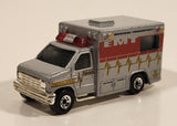 2000 Matchbox Police Patrol 1996 Ford Ambulance Grey Silver Die Cast Toy Car Vehicle