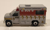 2000 Matchbox Police Patrol 1996 Ford Ambulance Grey Silver Die Cast Toy Car Vehicle