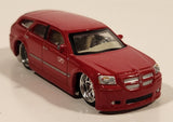 2005 Maisto Playerz Dodge Magnum RT Station Wagon Red Die Cast Toy Car Vehicle with Rubber Tires