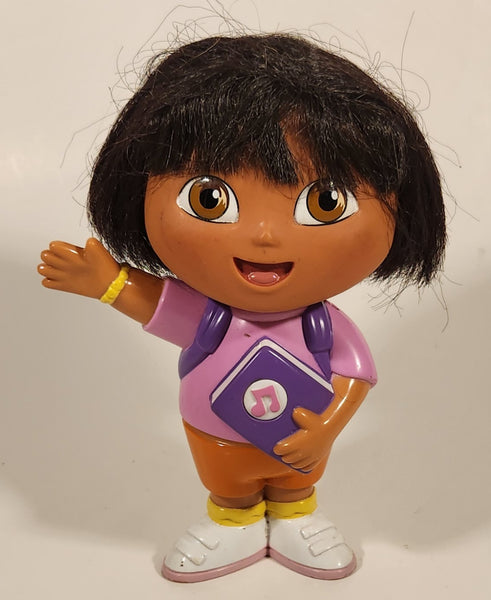2001 Hasbro Fisher Price Viacom Dora The Explorer Musical Dora 5 3/4" Toy Doll Figure
