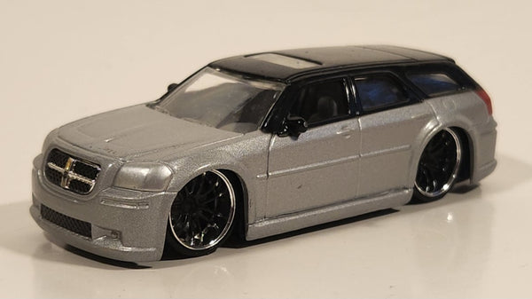 2005 Hot Wheels G Machines Dodge Magnum R/T 1/50 Scale Metalflake Grey Silver Die Cast Toy Car Vehicle