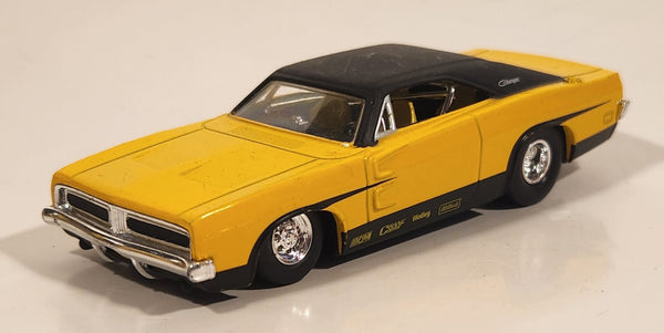 2007 Hot Wheels G-Machines: Pure Vision (Series 1) '69 Dodge Charger Yellow with Black Roof 1/50 Scale Die Cast Toy Car Vehicle