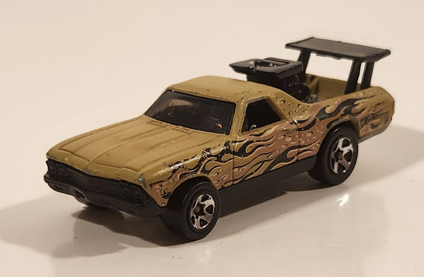2004 Hot Wheels Camouflage '68 El Camino Light Brown Tan Die Cast Toy Muscle Car Vehicle