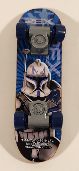 2010 McDonald's LFL Star Wars The Clone Wars Rex Fingerboard Mini Skateboard Toy