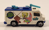 2006 Matchbox Nickelodeon SpongeBob Squarepants Bikini Bottom News TV News Truck Van News 12 Live White and Blue Die Cast Toy Car Vehicle