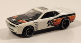 2010 Hot Wheels HW Performance '08 Dodge Challenger SRT8 White Die Cast Toy Car Vehicle