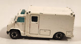 1989 Hot Wheels Workhorses American Ambulance White Die Cast Toy Car Emergency Paramedics Rescue Vehicle with Opening Rear Doors