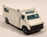 1989 Hot Wheels Workhorses American Ambulance White Die Cast Toy Car Emergency Paramedics Rescue Vehicle with Opening Rear Doors