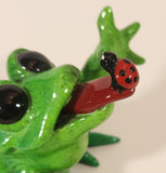 2009 Kitty Critters Bugsy Green Front with Ladybug On It's Tongue 3 1/4" Ceramic Figurine
