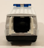 Unknown Brand No. 8710 Rescue Ambulance Van White Pull Back 1:38 Scale Die Cast Toy Car Vehicle