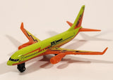 2007 Matchbox Boeing 737-800 Bolt Airways Airplane Fluorescent Yellow and Orange Die Cast Toy Aircraft