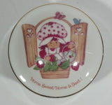 Vintage 1981 Designers Collection Strawberry Shortcake Fine Porcelain Round Trinket Box WWA Inc Made in Japan