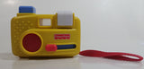 1998 Fisher Price Yellow Toy Camera View Finder Slideshow with 24 Animal Slides