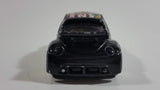 2003 Hot Wheels Flag Flyers Volkswagen New Beetle Cup Black Die Cast Toy Car Vehicle
