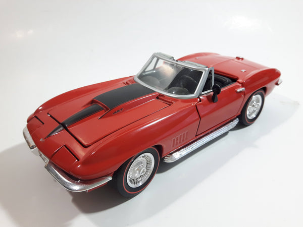 Classic Motor Works 1967 Corvette L71 Roadster Convertible Red 1/24 Scale Die Cast Toy Car Vehicle with Opening Doors and Hood