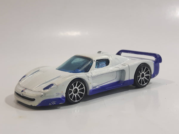 2005 Hot Wheels First Editions: Realistix Maserati MC12 Pearl White Die Cast Toy Car Vehicle